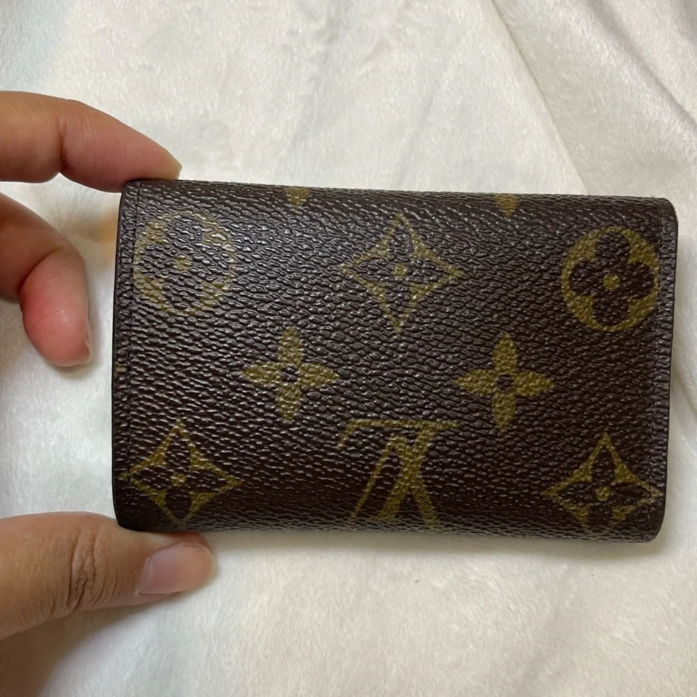 Louis Vuitton Monogram 6ring Key Case 🤎 - Picture 5 of 9